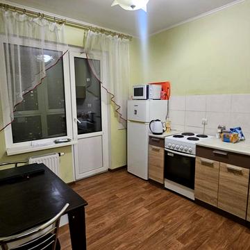 Бориса Гмирі вул., 12-Б