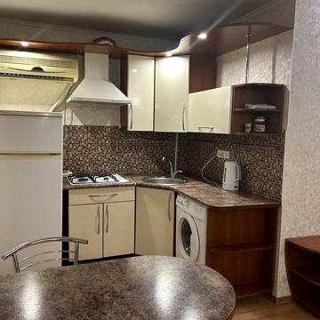 Лесі Українки просп. (Гагаріна), 27