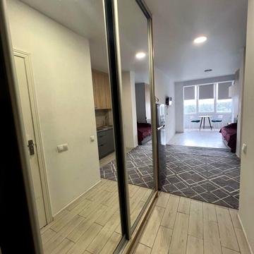 Академіка Шалімова вул., 70