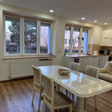 Похила вул., 5