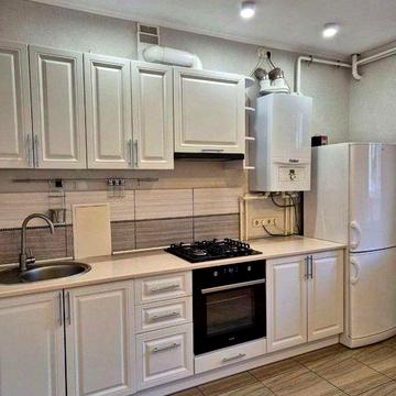 Централий парк!Мінімальне оформлення!1к квартира з ремонтом і меблями!