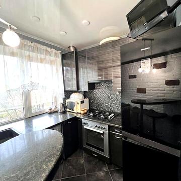 Довгострокова оренда 3к Квартира Миру вулиця