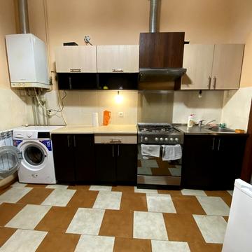 Ужгородська вул., 10