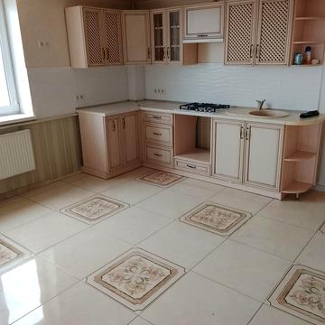 Комарова, 40а