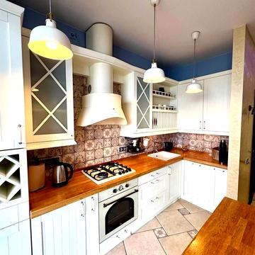 Кондукторська вул., 20а