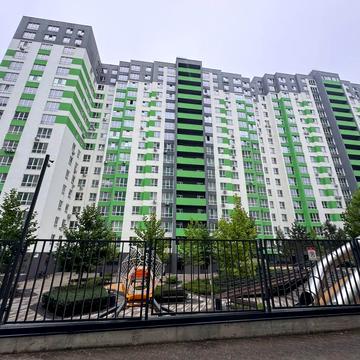 Університетська вул., 1