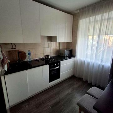 Трикімнатна квартира на третьому поверсі