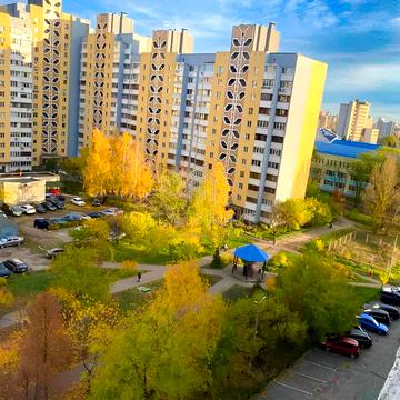 Бахмацька вул., 10