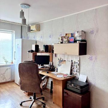 Продаж чотирьох кімнатної квартири