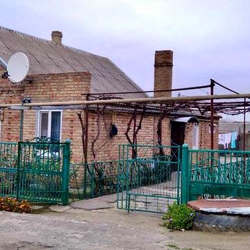 Продаж затишного будинку в Томаківці