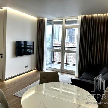 Предславинська вул., 42