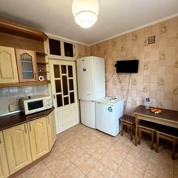 Здам 3 кімнатну квартиру Бабкіна,13