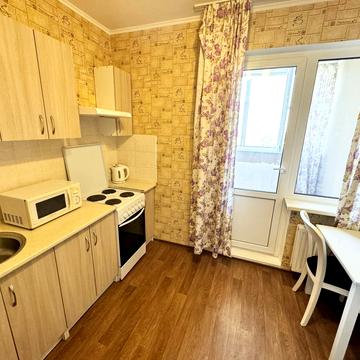 Софії Русової вул., 1