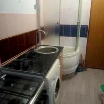 Київська вул., 9