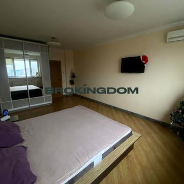 Василя Симоненка вул., 2-Б