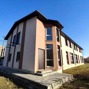 Котедж, таунхаус-здана в експлуатацію новобудова з ділянкою 650$/м кв