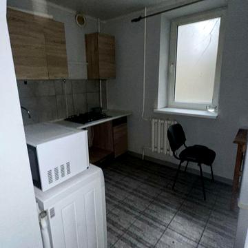 Небесної Сотні просп. (Маршала Жукова), 32