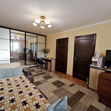 Академіка Янгеля пров. (Фрунзе), 46