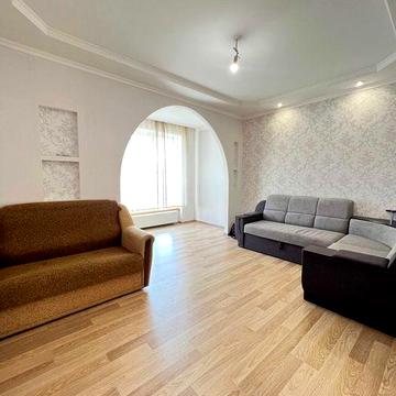 Велика Євро2к з ремонтом з мінімальним оформленням під ДЕРЖПРОГРАМИ!