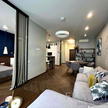 Авіаконструктора Антонова вул., 2-Б