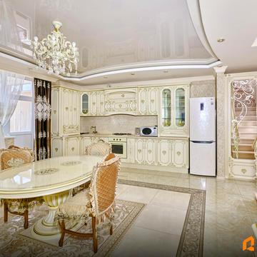 Миколаївська вул., 21/6