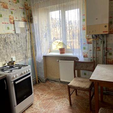 Здається 2-кімнатна квартира , Свалява, 10 -15 хвилин від центру