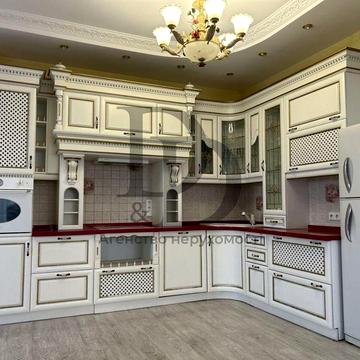 Ексклюзивний пентхаус з власною терасою та панорамним видом на Київ