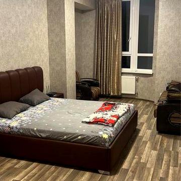 Здається 1-кімнатна квартира в ЖК «Альтаїр» • Спальня + кухня-студия