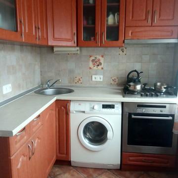 Волинська вул., 15/15