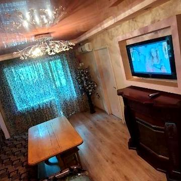 Без посредников Лузановка 3шка 2эт газ лоджия тепло Пересыпьский район