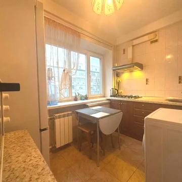 Лесі Українки бульв., 28