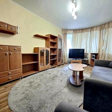 Княжий Затон вул., 4