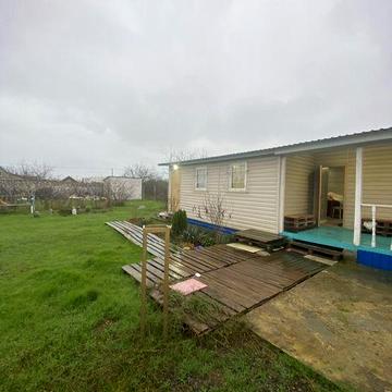 Продам уютную дачу у моря