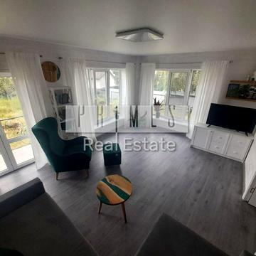 Вишнева вул.