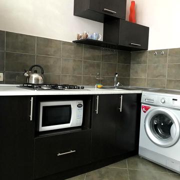 Соборний просп. (Леніна), 193