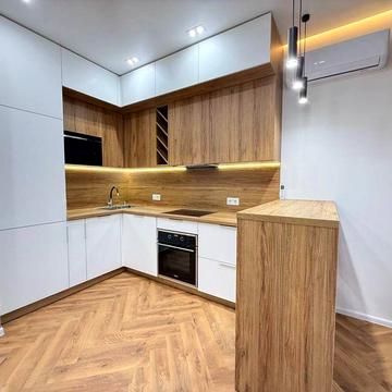 Сдам ДЛИТЕЛЬНО! 1 ком. с ремонтом в ЖК 65 Жемчужина!