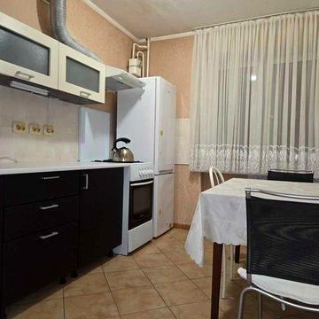 Здам трикімнатну квартиру по пр-ту Шевченка 9 у м. Вишгороді