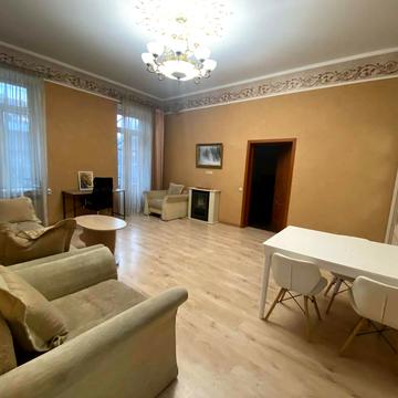 Січових Стрільців вул. (Артема), 10