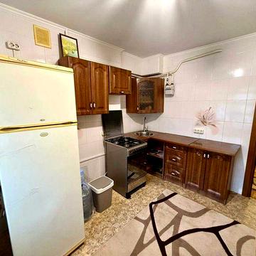 Сдам 3-х комнатную квартиру на ж.м. Коммунар Парус