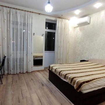 Центр. Квартира біля Михайлівської площі