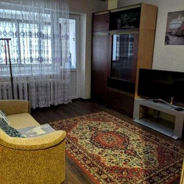 Довгострокова оренда 1-к квартири