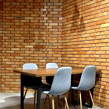 Протасів Яр вул., 8