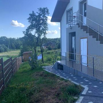 Здам в оренду будинок або кімнату.