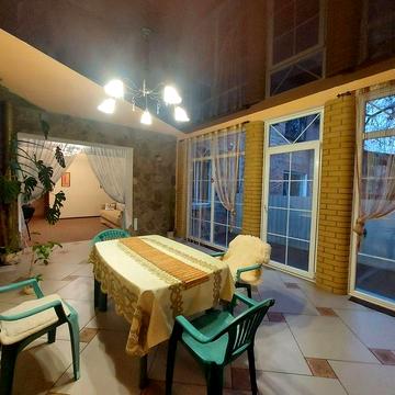 Оренда 3 кімнатної квартири з ділянкою