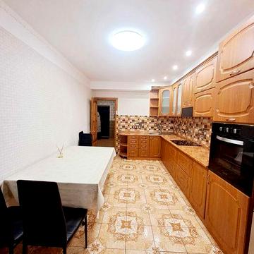 ЖК Оберіг, Бориспільська 23а, 2к квартира, метро Червоний Хутір