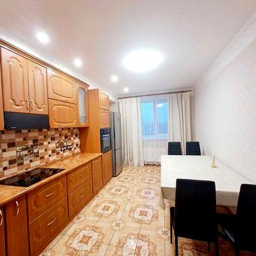 ЖК Оберіг, Бориспільська 23а, 2к квартира, метро Червоний Хутір