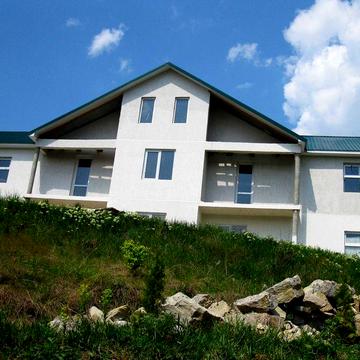 Будинок біля Дністра (Бакота) - 375м2