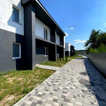 Дуплекс у Віті-Поштовій з гаражем!. БЕЗ %