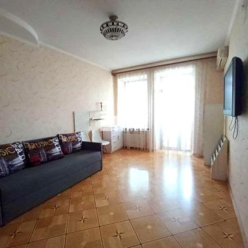 Продам 2 кім. квартиру на ул. Свободы, 12/16