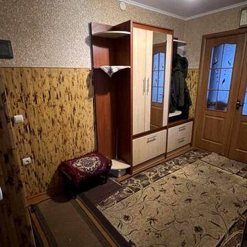 Продається 3-х кімнатна квартира у м.Дрогобич по вул П.Орлика(Гирівка)